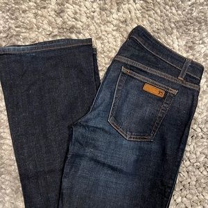 Joes jeans- “straight leg booty fit”